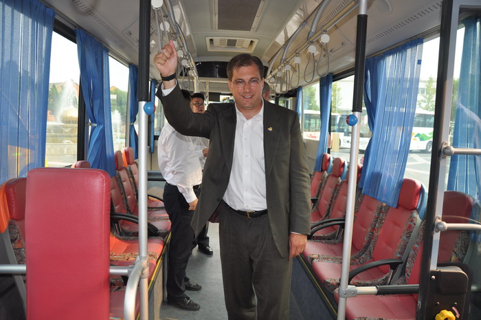 蜜桃成品人视频入口