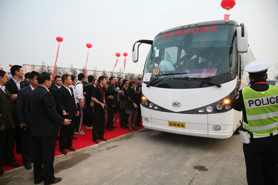 蜜桃成品人视频入口