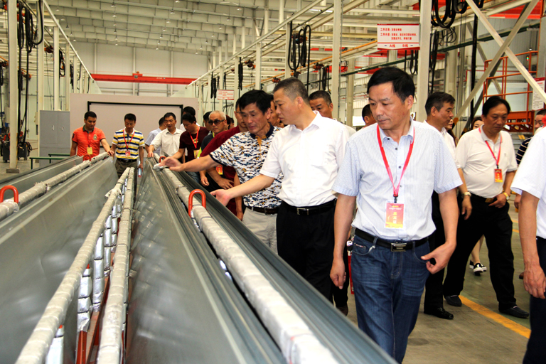 蜜桃成品人视频入口