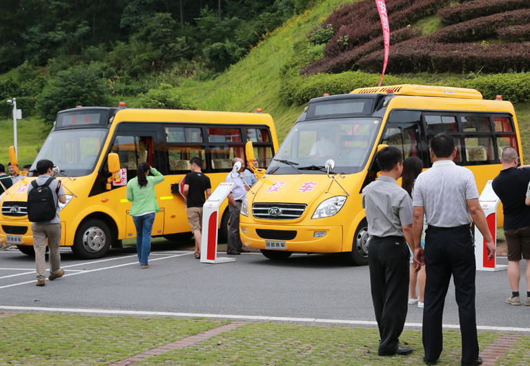 蜜桃成品人视频入口