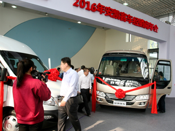 蜜桃成品人视频入口