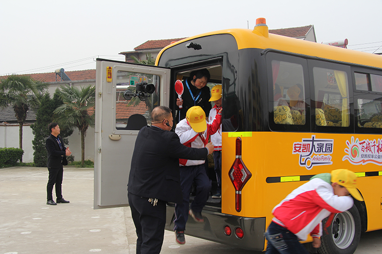 蜜桃成品人视频入口