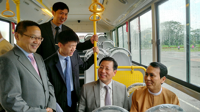 蜜桃成品人视频入口