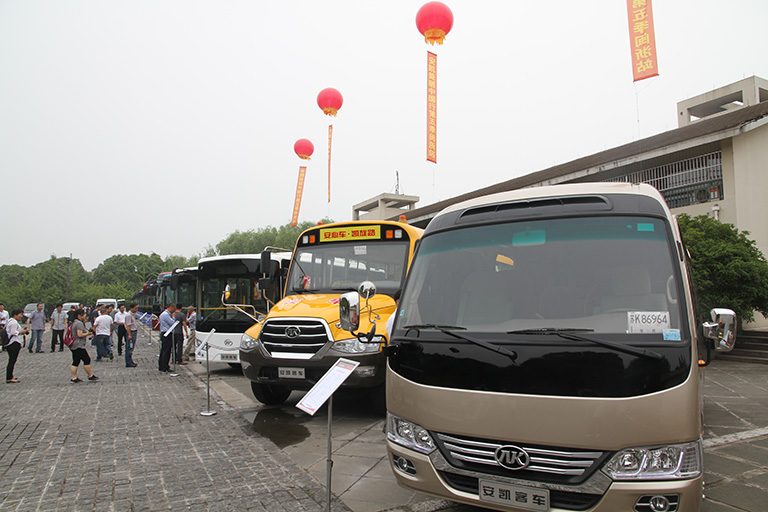 蜜桃成品人视频入口