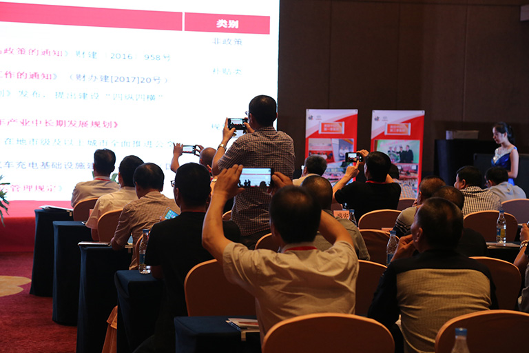 蜜桃成品人视频入口