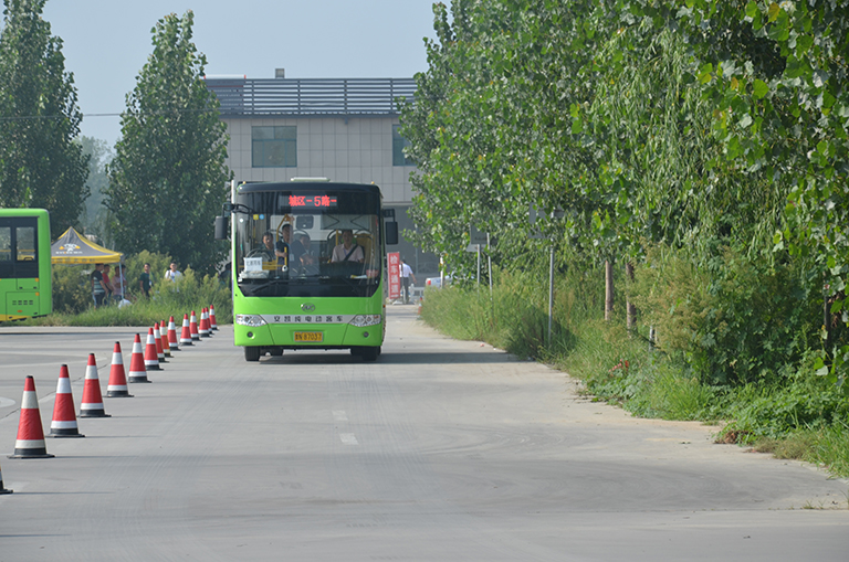 蜜桃成品人视频入口