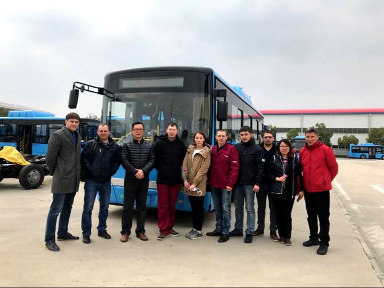 蜜桃成品人视频入口