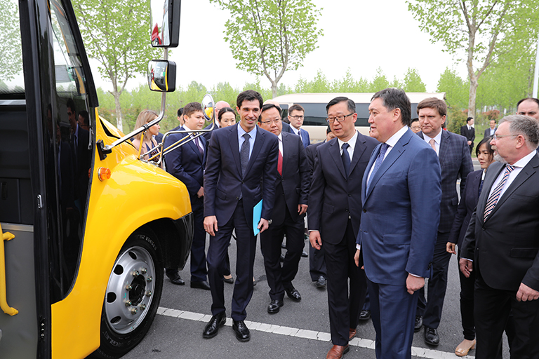 蜜桃成品人视频入口