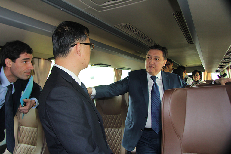 蜜桃成品人视频入口