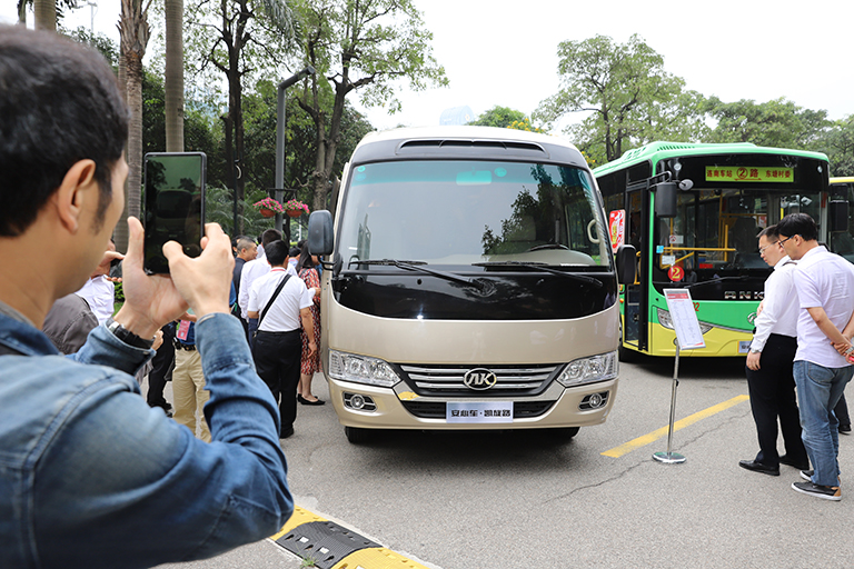 蜜桃成品人视频入口