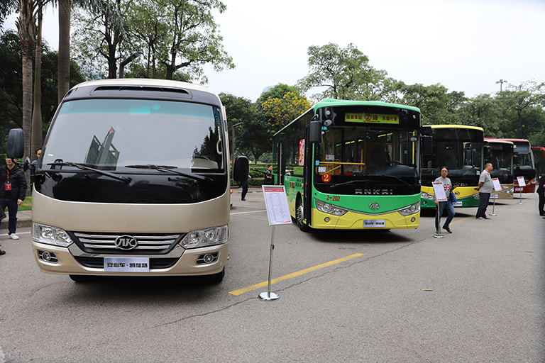 蜜桃成品人视频入口