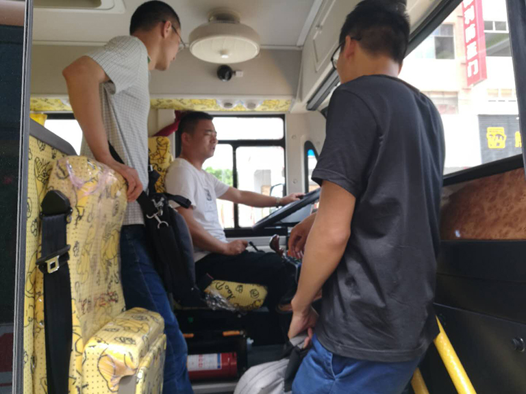 蜜桃成品人视频入口