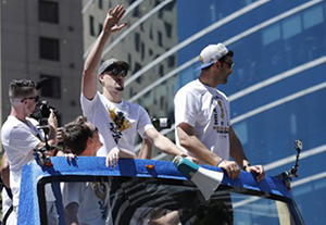 蜜桃成品人视频入口