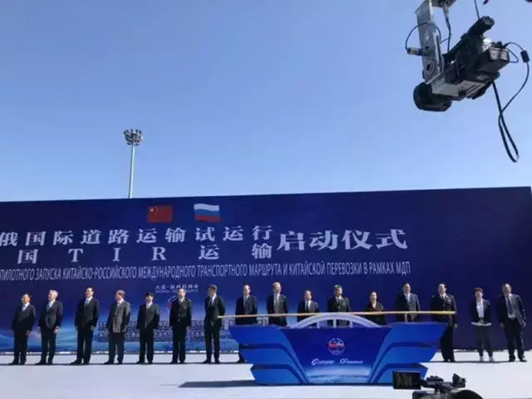 蜜桃成品人视频入口