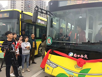 蜜桃成品人视频入口