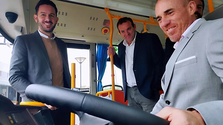 蜜桃成品人视频入口