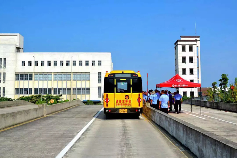 蜜桃成品人视频入口