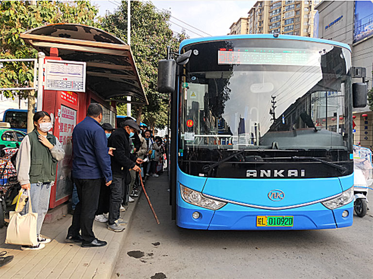 蜜桃成品人视频入口