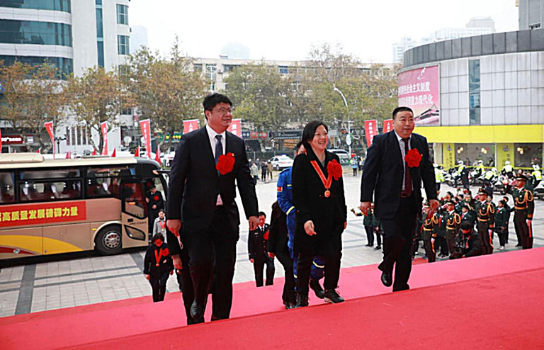 蜜桃成品人视频入口