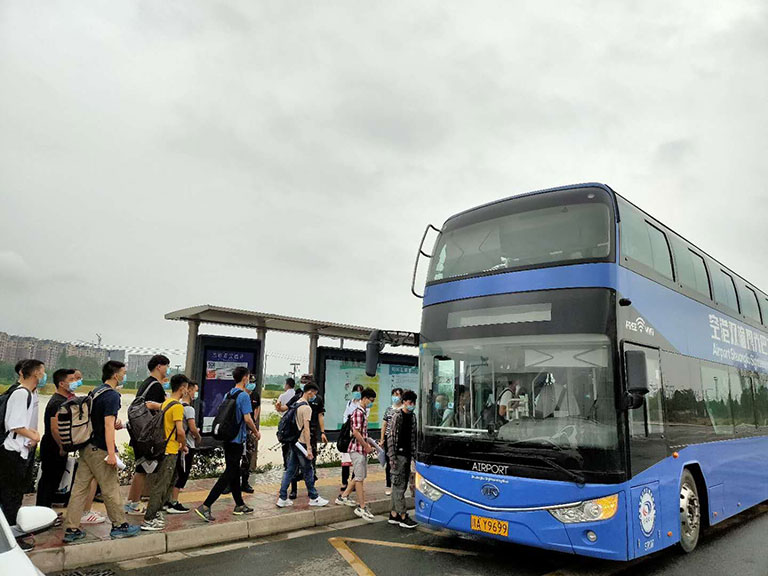 蜜桃成品人视频入口