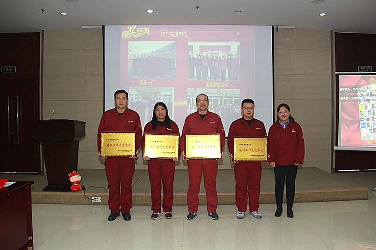 蜜桃成品人视频入口