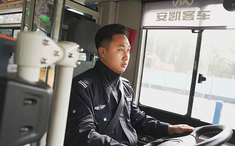 蜜桃成品人视频入口