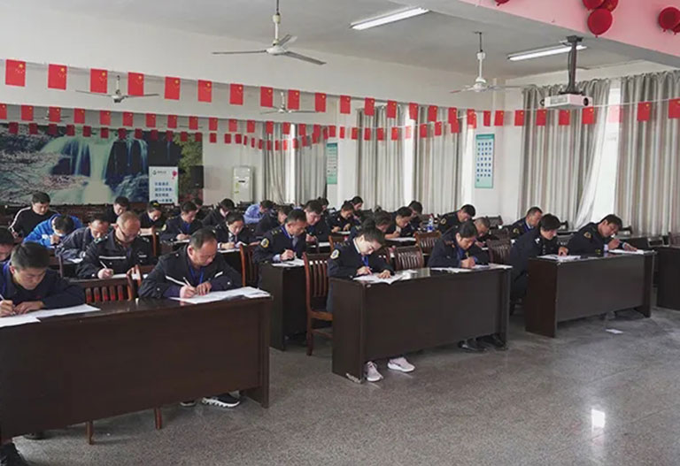 蜜桃成品人视频入口