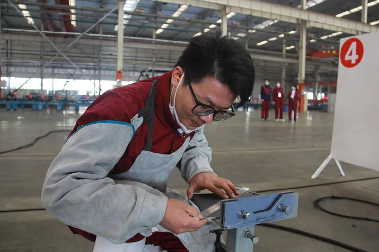 蜜桃成品人视频入口