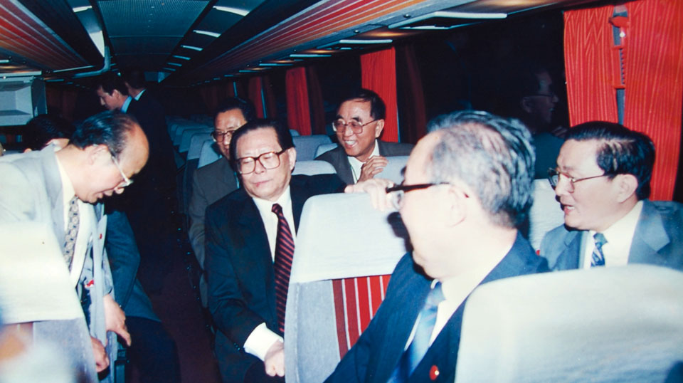 蜜桃成品人视频入口